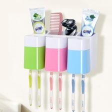 开牙刷厂 日用百货行业的稳健投资选择